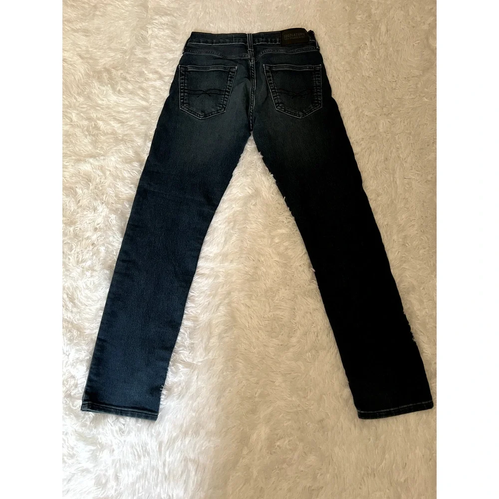 Men’s Signature Levis Blue Jeans Size 28x30